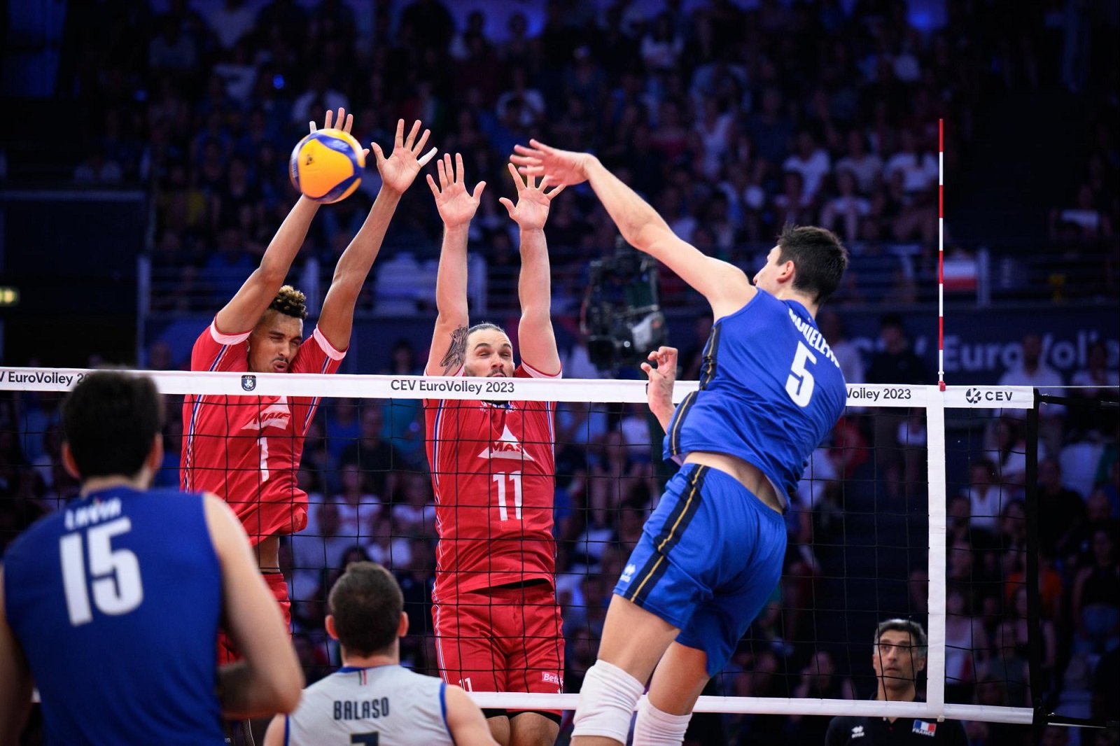 (ВИДЕО) ЕП 2023 мажи: Италија против Полска во неделното финале за златниот медал!
