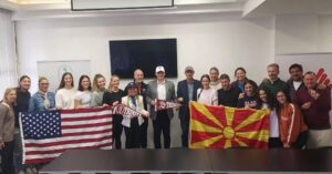 Одбојкарска делегација од САД преку Спортска Програма (YLS) во посета на Македонија и МОК